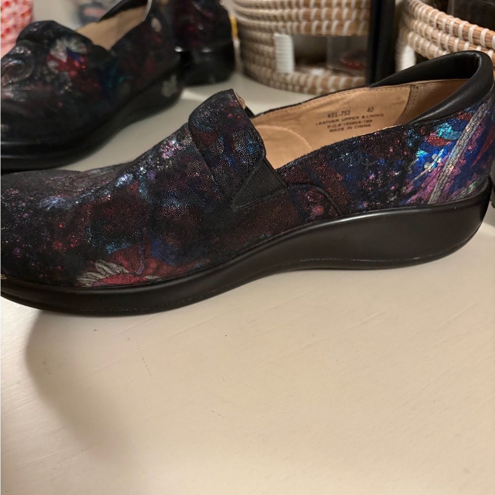 Alegria Keli Cosmic Metallic Floral Leather Slip-On Clogs Size 40 - Picture 9 of 13